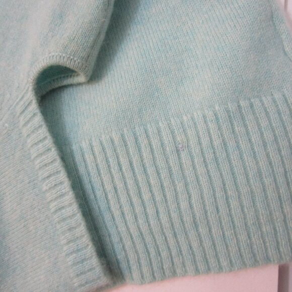 CASHMERE Aqua Blue Pullover Sweater Cap Sleeve Cuddly - Picture 5 of 9